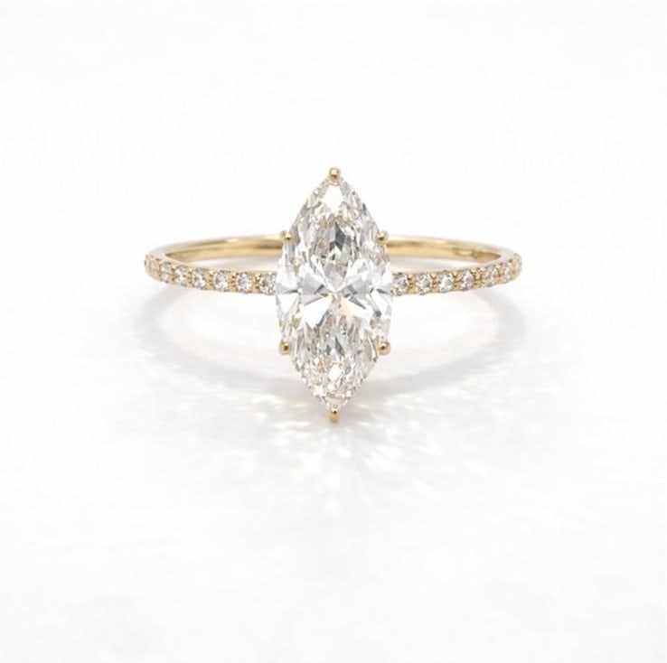 Solitaire Marquise — Bagues de fiançailles